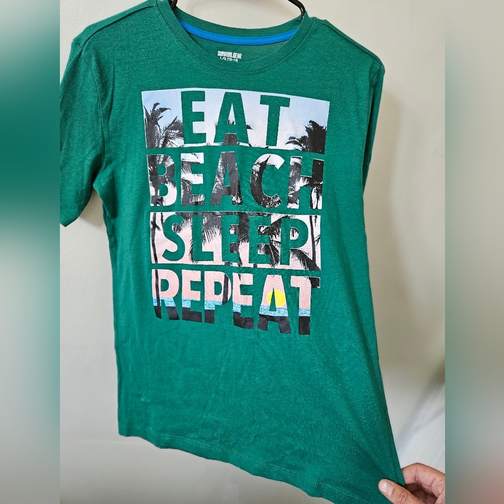 Survival Gear tee size large (12-14) EAT BEACH SLEEP REPEAT logo GREEN t-shirt L